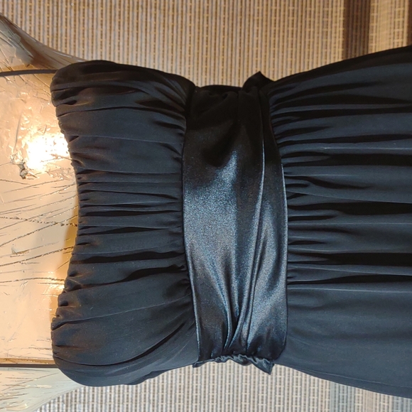 Senseous Spaghetti Strap Cocktail Evening Dress by SPEECHLESS. SIZE 6/8 - Picture 3 of 9